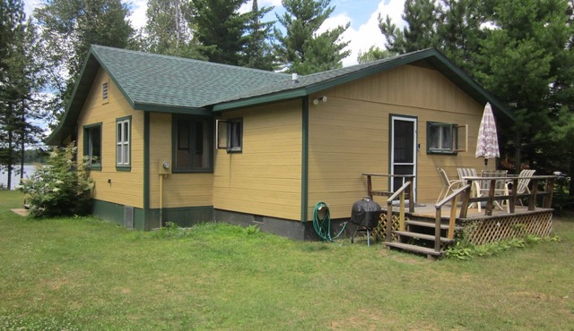 Beautiful Northwoods Cabin on Large, Quiet Lake – Perfect for Relaxing Getaways
