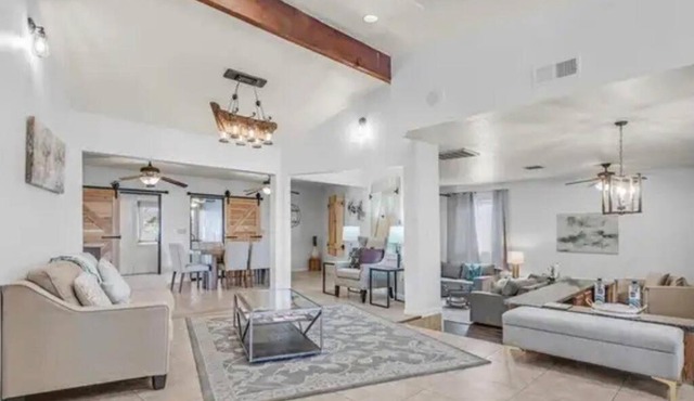 Beautiful Oasis with rv or boat parking