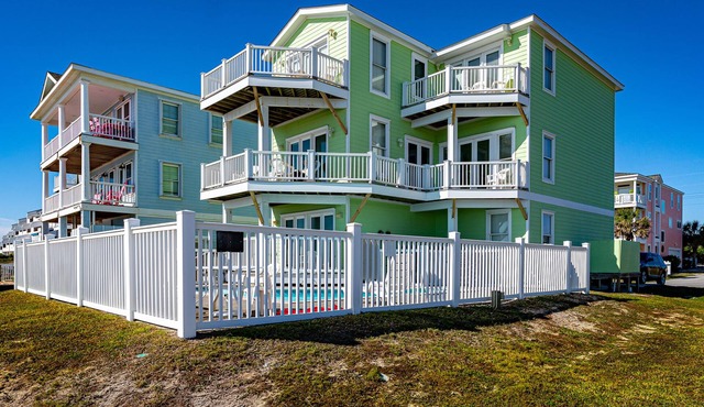 Beautiful Ocean Front House with Private Pool