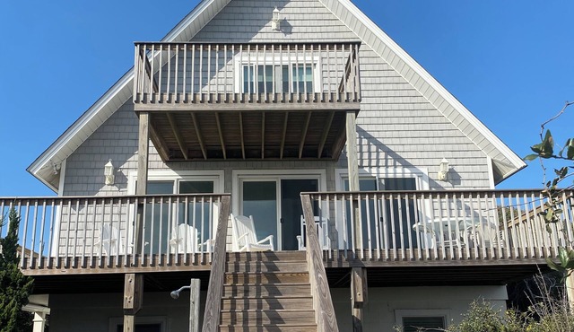Beautiful Oceanfront Beach house