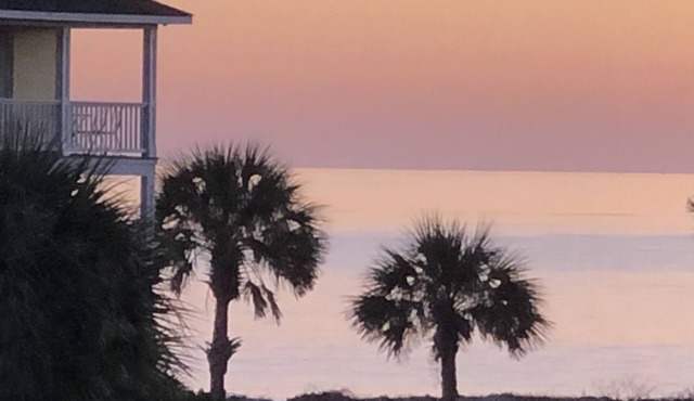 Beautiful ocean views from every room. Very close to beach.