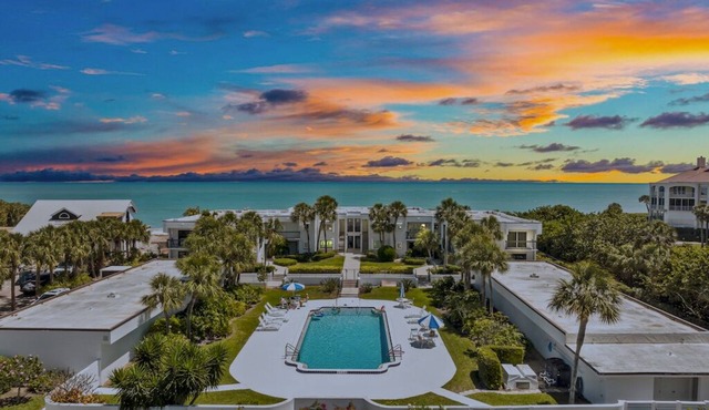 Beautiful ocean front condo, with breath taking sunrises over the Atlantic Ocean