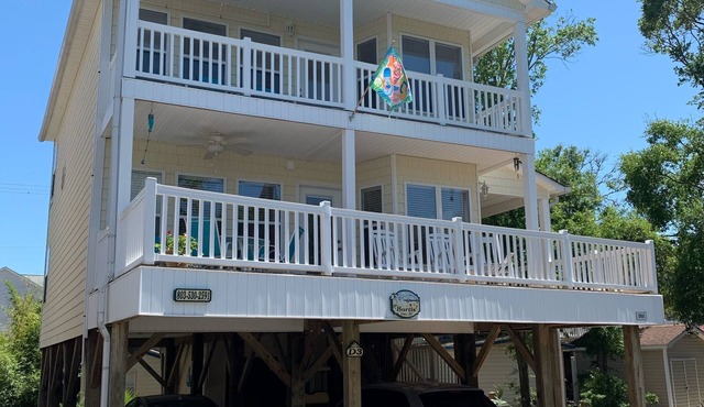 Beautiful Ocean Lakes Beach Home.100 Yards to the Beach.