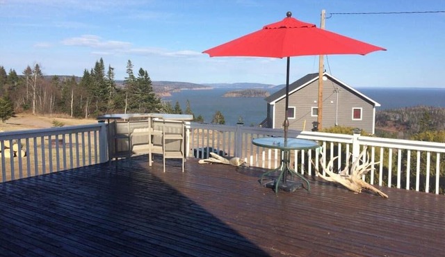 Beautiful Ocean View Cottage