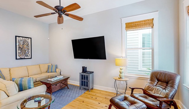 Beautiful ocean view home with pool, washer/dryer, cable, central AC