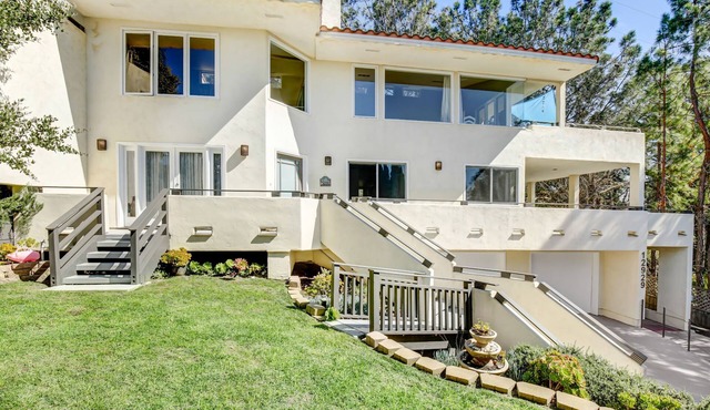 BEAUTIFUL OCEAN VIEW & TORREY PINES SERENITY