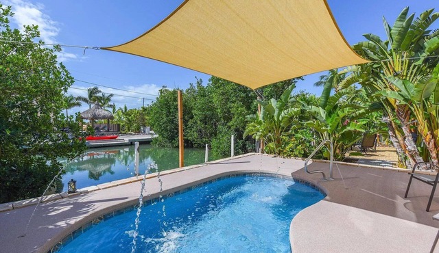 Beautiful Oceanfront Villa with Pool and near Key West, Florida