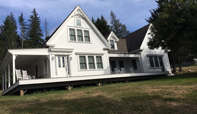 Beautiful Oceanfront Cottage