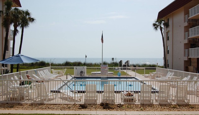 Beautiful Oceanfront Condominium