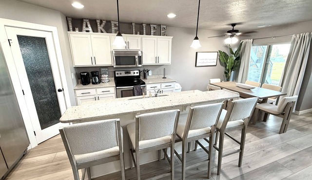 Beautiful Okoboji Lake Cabin at Bridges Bay Resort