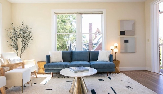 ⚜Beautiful Old Town 2-Bdrm Apt⚜Free Parking⚜