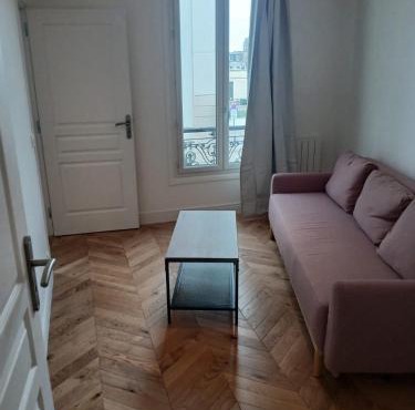 Beautiful one bedroom appartement, Heart of Maisons-Laffitte, Twenty min to paris
