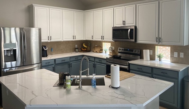 Beautiful one bedroom with gym access
