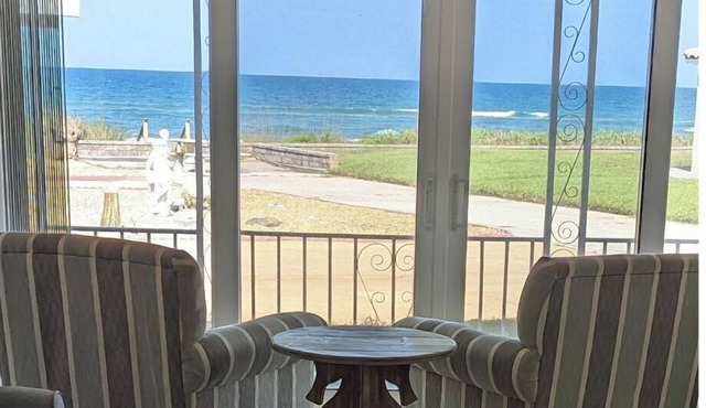 Beautiful Ormond Beachfront House! Steps from the Ocean