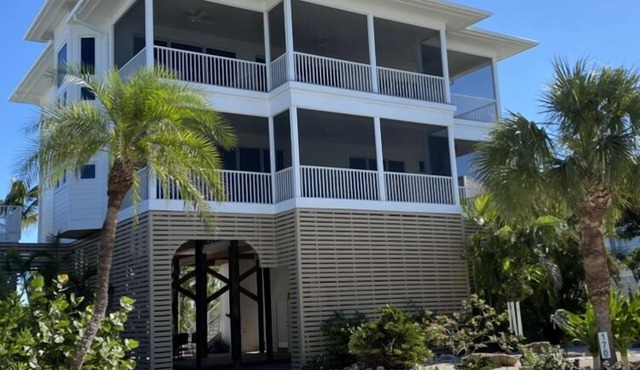 Beautiful Palm Island/Don Pedro beach home with breathtaking views of the Gulf.