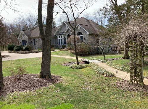 Beautiful Parkside Suite