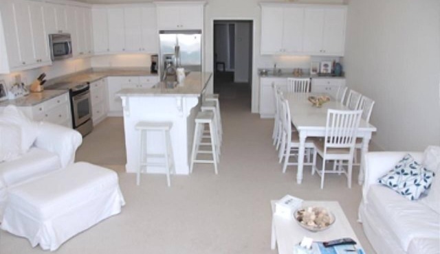 Beautiful Pensacola Beach, Gulf Front 4BR/3.5BA, 3-Story Home