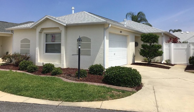 Beautiful Pet-Friendly Villa w/ BBQ Grill, & FREE WiFi!