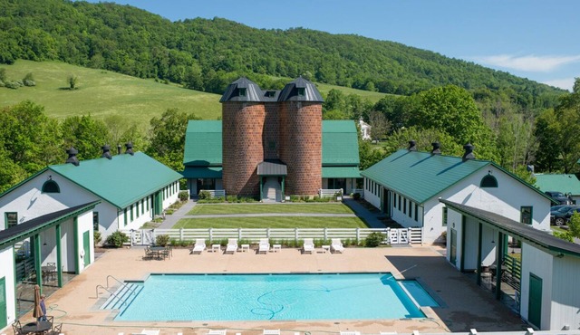 Beautiful Pet-Friendly Home with Breathtaking mountain views and WiFi