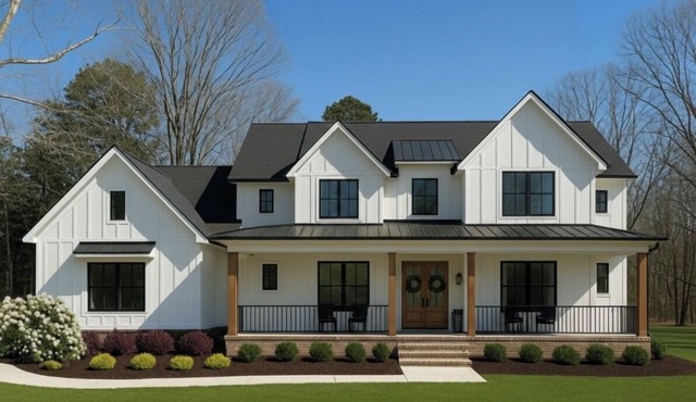 BEAUTIFUL, pet friendly custom home with lake view - Perfect MASTERS getaway!