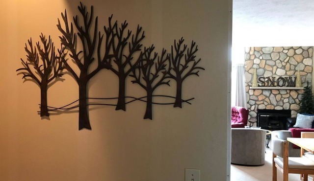 Beautiful Petoskey Condo in Trout Creek - Minutes from Nubs & Boyne Highlands!