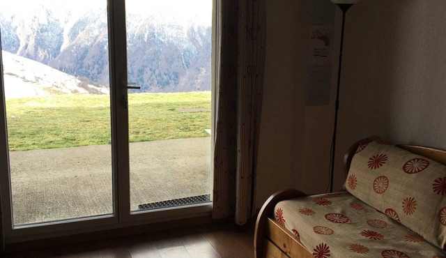 Beautiful Peyragudes studio with mountain views