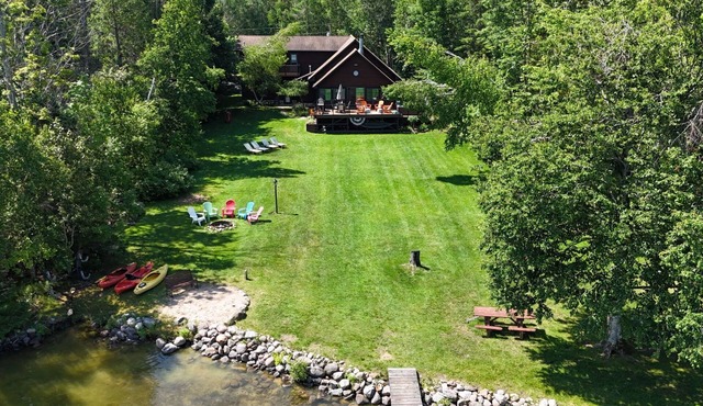 Beautiful Pickerel Lake Home! Friday to Friday in the summer!