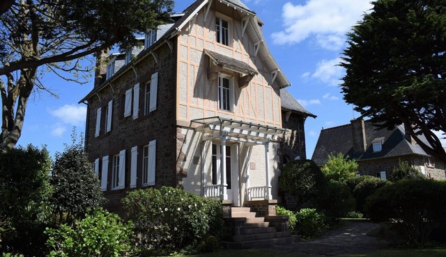 Beautiful pink granite villa SEA VIEW in PERROS-GUIREC