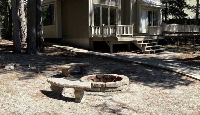 Beautiful Priest Lake Getaway with Private Dock 3Br 2Ba