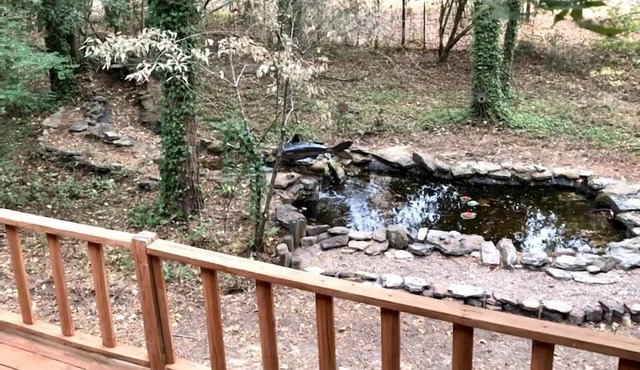 Beautiful private home located only 5 min from the lake .