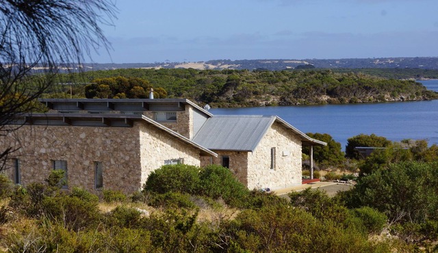 Beautiful private 4-bedroom coastal Kangaroo Island holiday home