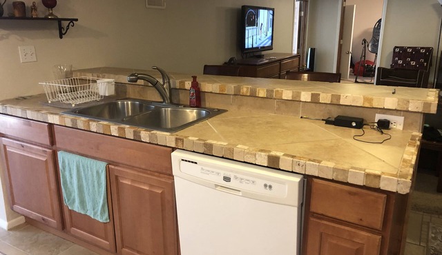 Beautiful private 2 bedrooms/1 bathroom near campus