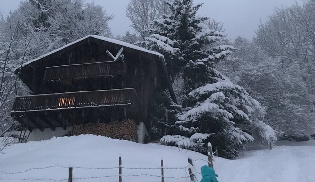 Beautiful private chalet in Valais in a ski resort
