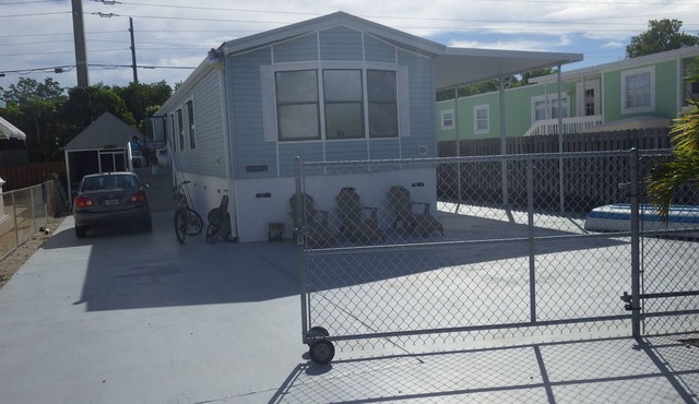 Beautiful Private Community With Dining Shopping And Entertainment Nearby.