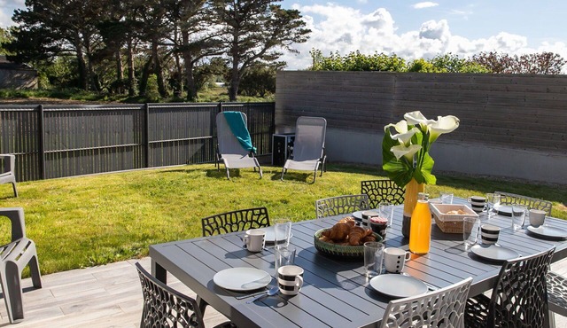 Beautiful private villa for 8 guests with private pool, WIFI and terrace
