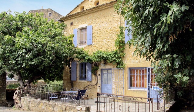 Beautiful private villa for 4 guests with WIFI, TV, terrace, pets allowed and panoramic view