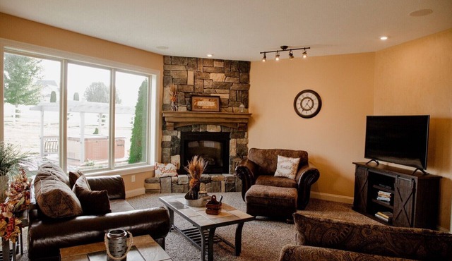 Beautiful Private Getaway on 5 acres, with 6 bedrooms and 4 full bathrooms.