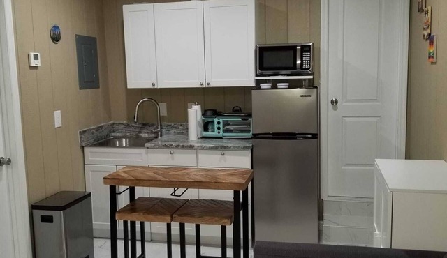 Beautiful Private gated apartment