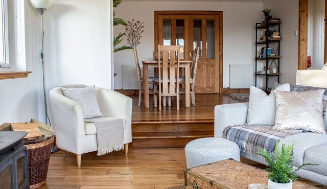 Beautiful private villa for 6 guests with TV