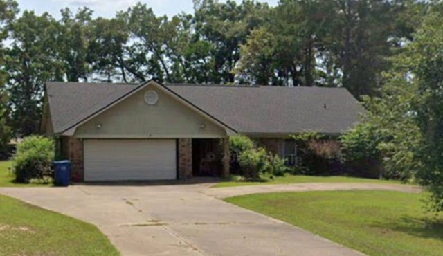 Beautiful Private House on an Acre of Land