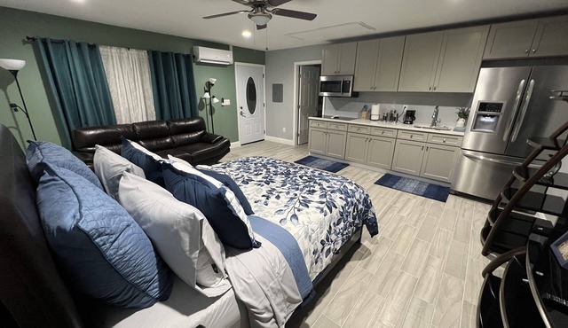 Beautiful private modern room with kitchen and bathroom.