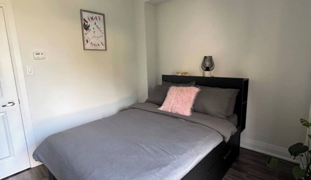 Beautiful Private Room with private Bath&Entrance