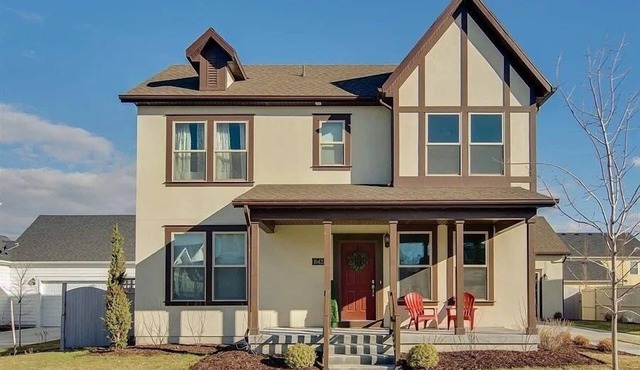 beautiful, private, roomy home