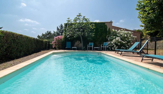 Beautiful private villa for 6 people with private pool, WIFI, TV, terrace and pets allowed