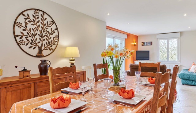 Beautiful private villa for 5 guests with WIFI, TV, patio and pets allowed