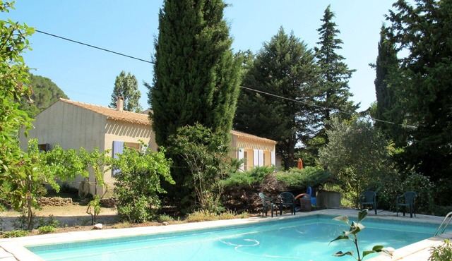Beautiful private villa for 8 people with private pool, WIFI, TV, terrace and pets allowed