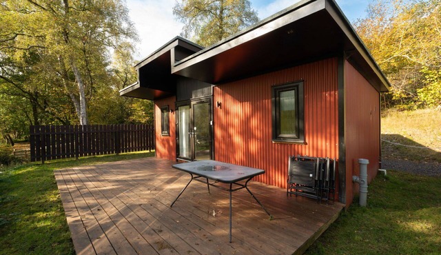 Beautiful private villa for 5 people with TV, patio and parking