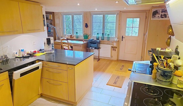 Beautiful private villa for 11 guests with WIFI, TV, patio, pets allowed and panoramic view