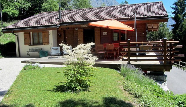Beautiful private villa for 4 people with WIFI, TV, terrace and parking