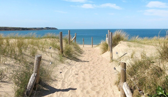 Beautiful private villa for 2 people with WIFI and TV